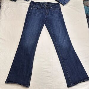 American Eagle Outfitters Dark Blue favorite boyfriend stretch Jeans size 10